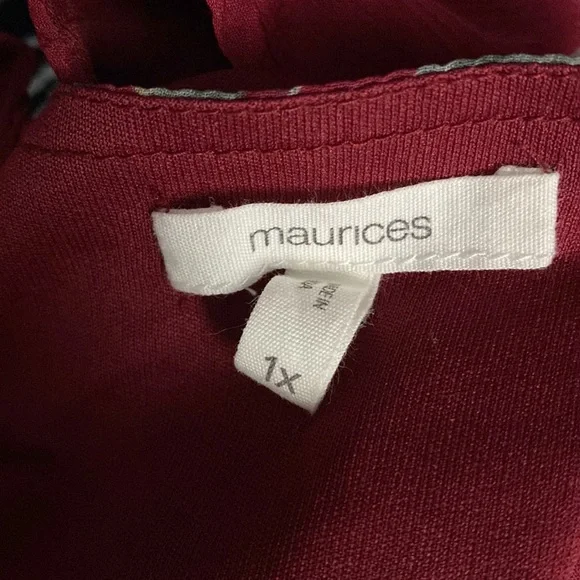 NWOT Maurices gorgeous floral ruched sleeves layered - Picture 3 of 5